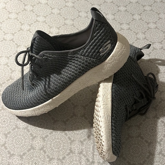 My favorite brand, so comfy Sketchers. - Picture 2 of 3